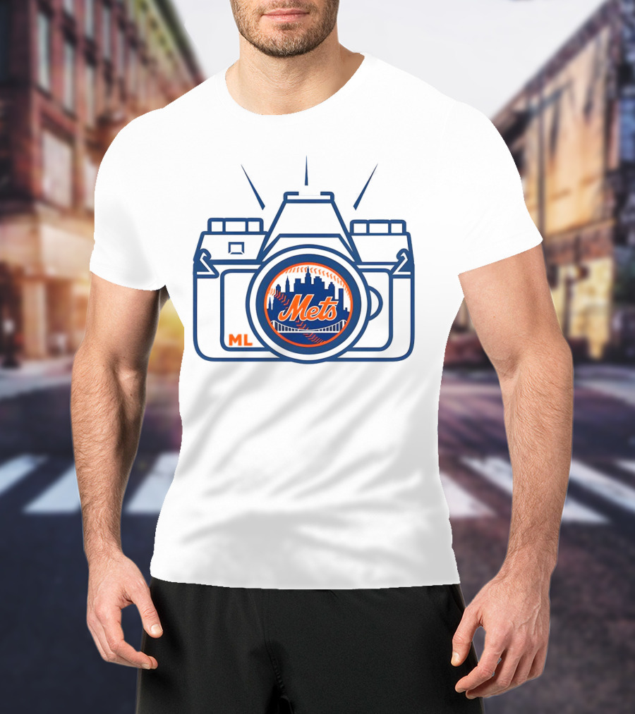 New York Mets Francisco Alvarez Marc Levine Camera T-Shirt