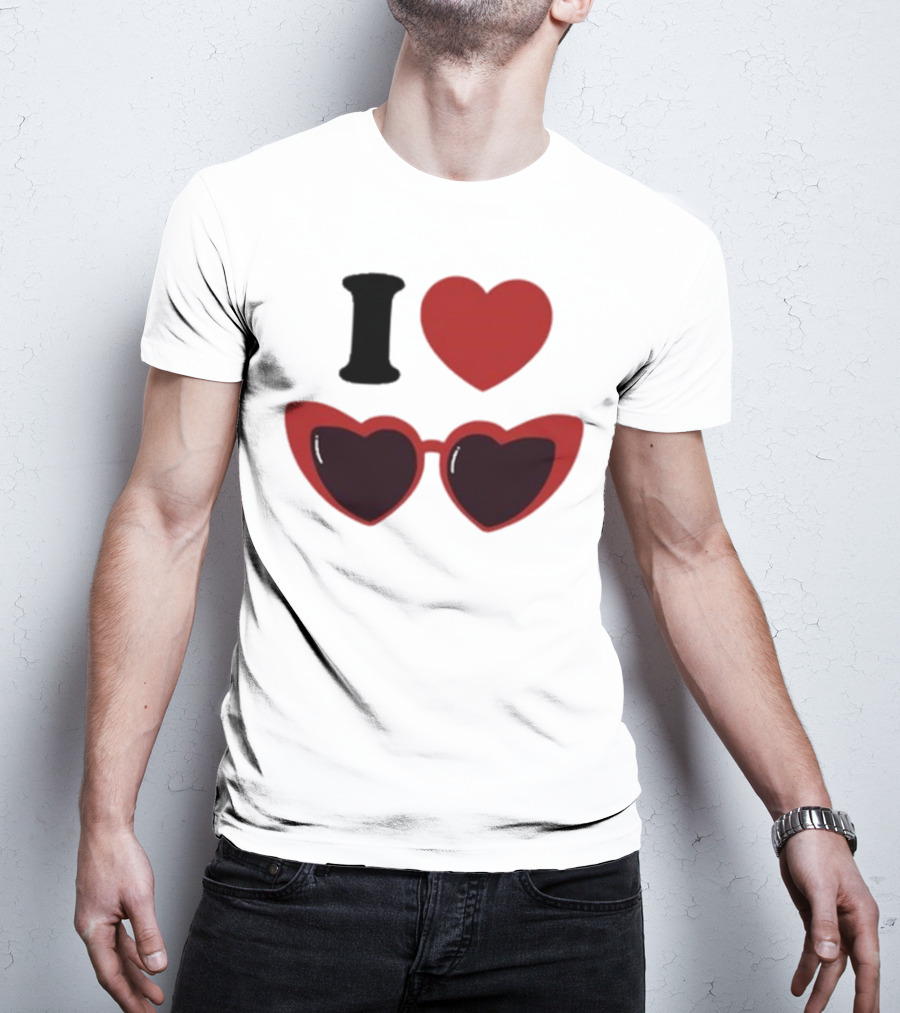 Chiara Oliver Camiseta I Love Chiara Heart Sunglasses T-Shirt