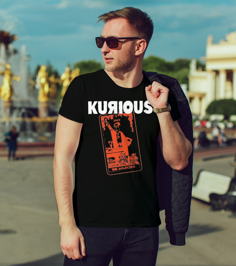 Kurious Gasdrawls The Majician Tarot Card T-Shirt