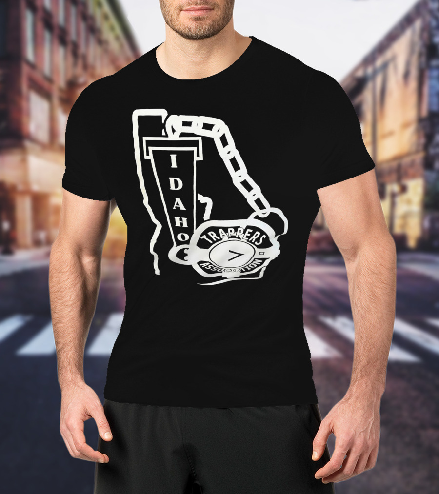 Idaho Trappers Association Logo With Trapper Symbol And Chain T-Shirt