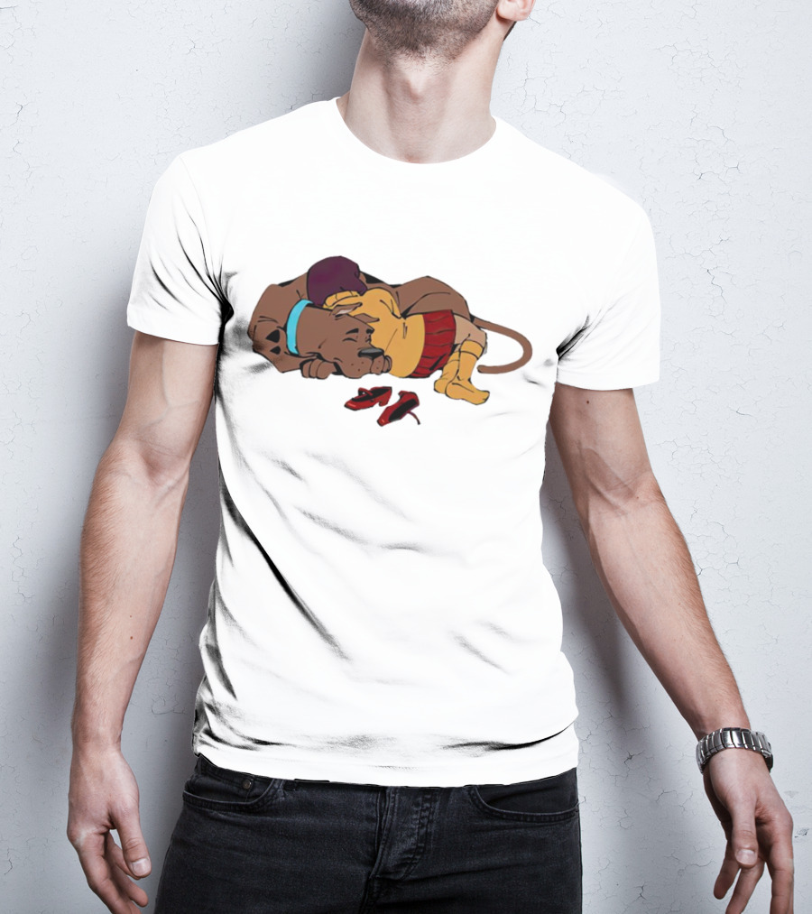 Scooby Doo Velma Dinkley Sleeping Cozy Friends T-Shirt