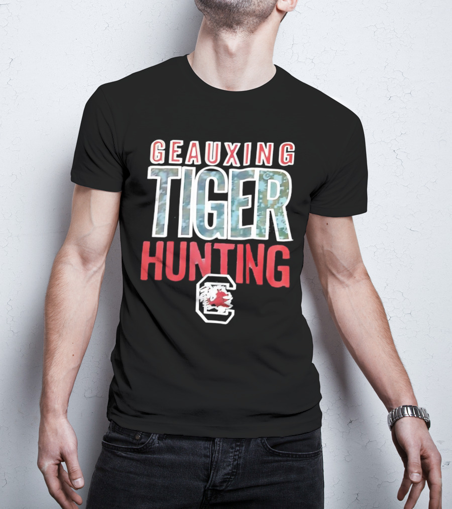 Geauxing Tiger Hunting South Carolina Gamecocks C T-Shirt