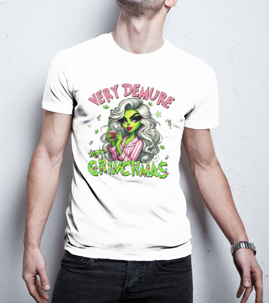 Very Demure Not Grinchmas Christmas Grinch Girl T-Shirt
