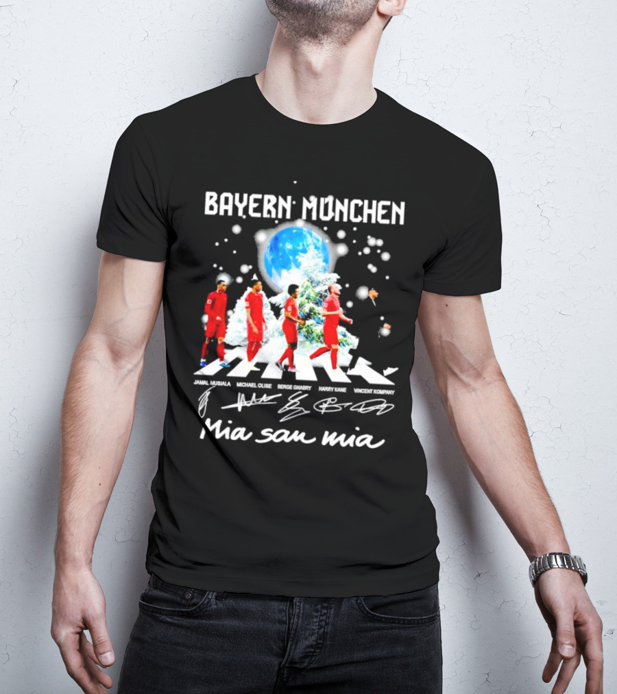 Bayern München Mia San Mia Abbey Road Jamal Musiala Michael Olise Serge Gnabry Harry Kane Vincent Kompany Christmas T-Shirt