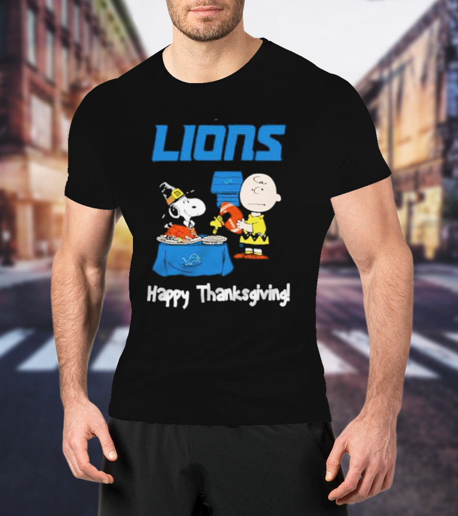 Lions Peanuts Charlie Brown Snoopy Happy Thanksgiving Football Feast T-Shirt