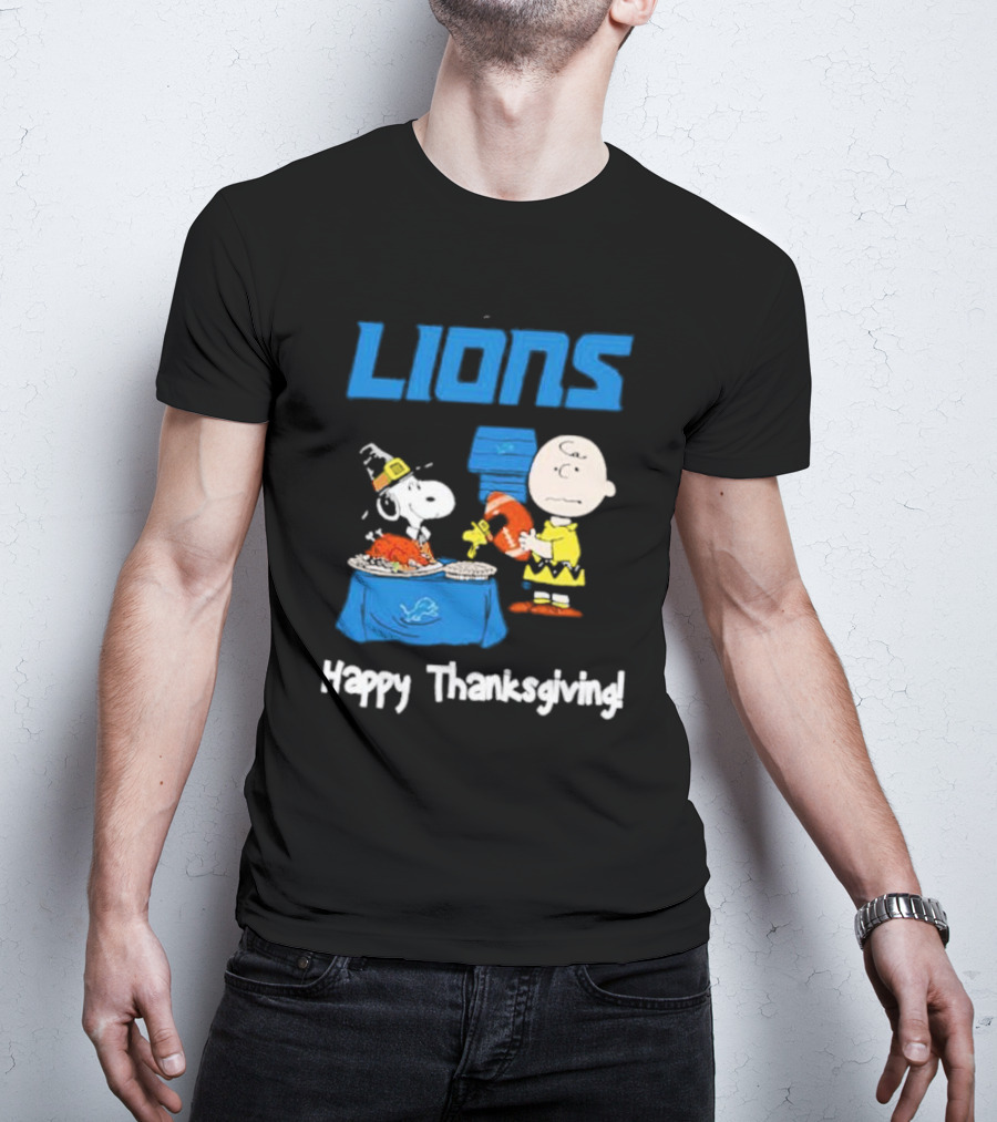 Lions Peanuts Charlie Brown Snoopy Happy Thanksgiving Football Feast T-Shirt