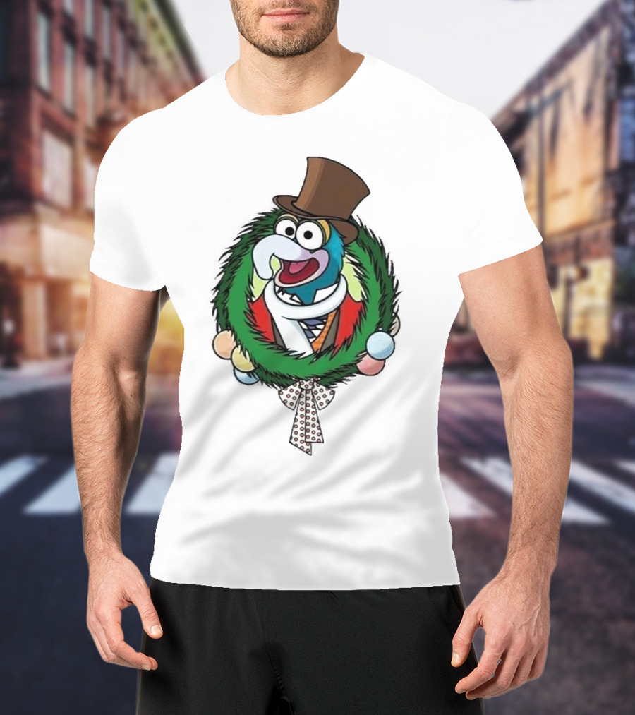 Cute Gonzo The Muppet Christmas Carol Wreath T-Shirt