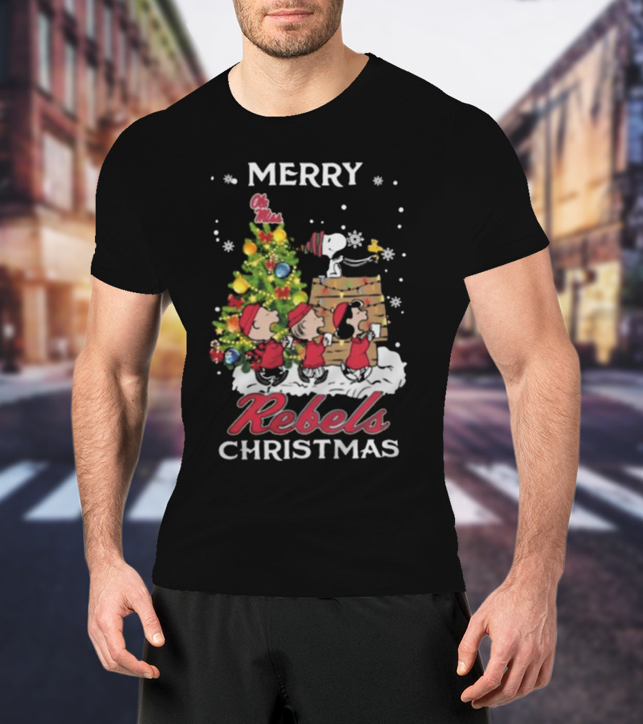 Merry Ole Miss Rebels Christmas Snoopy And Friends T-Shirt