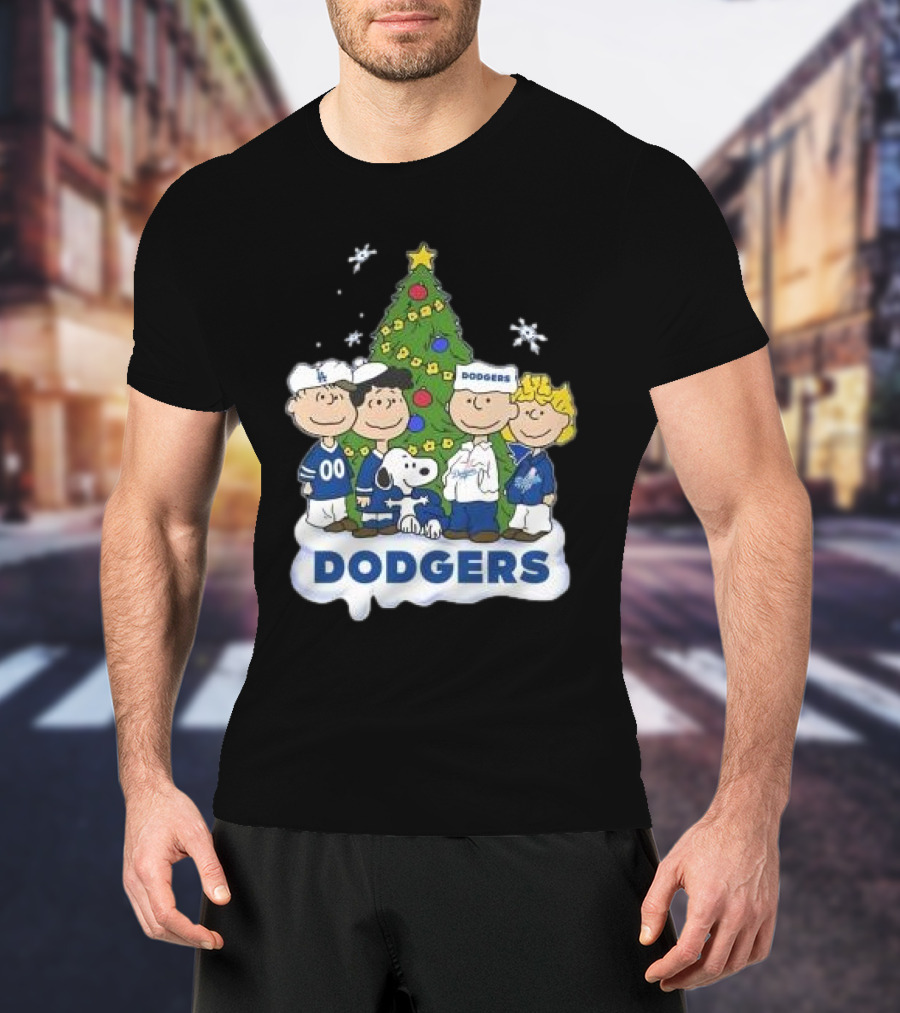 Snoopy And Friends Dodgers Christmas Tree Celebration T-Shirt