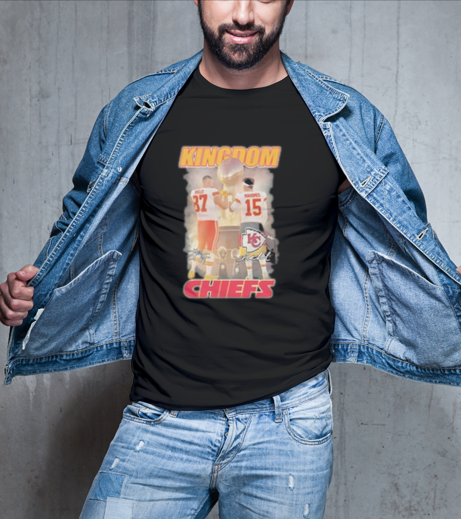 Chiefs Kingdom Travis Kelce Patrick Mahomes Trophy Celebration T-Shirt