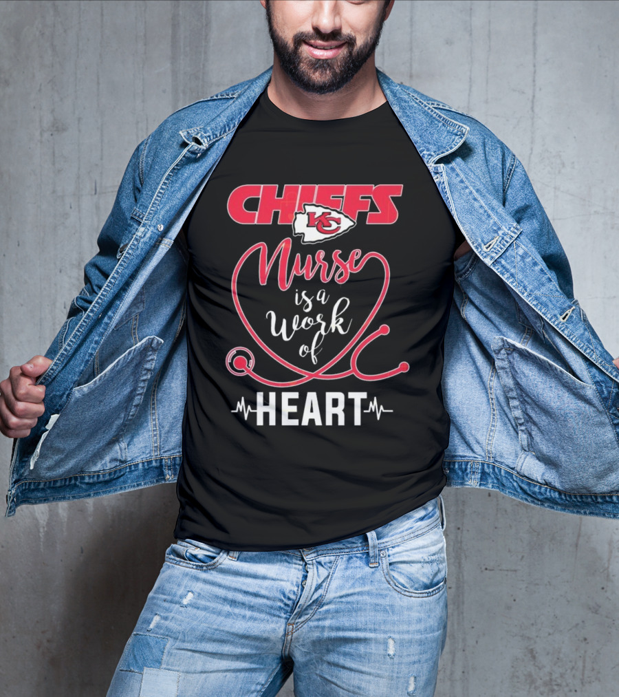 Kansas City Chiefs Nurse Is A Work Of Heart With Arrowhead Logo And Stethoscope Design T-Shirt