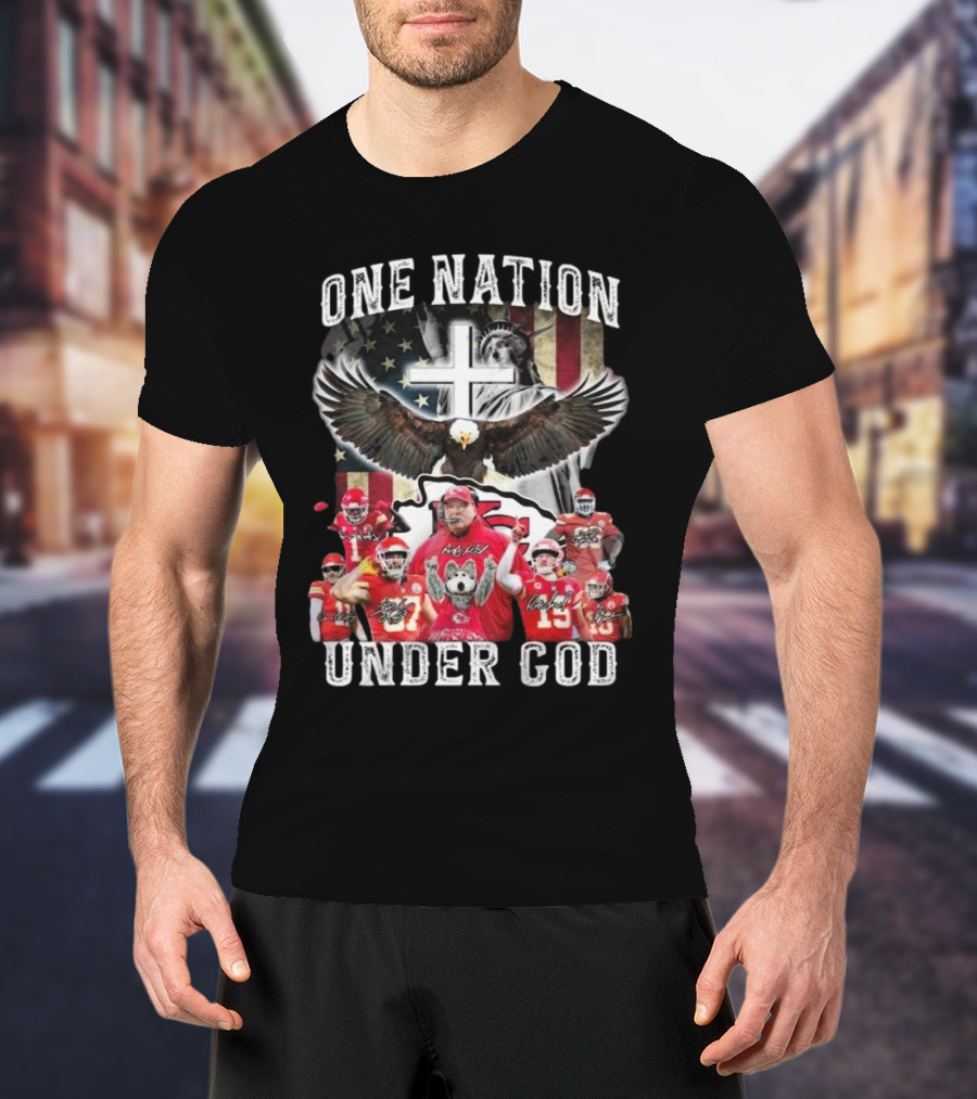 Kansas City Chiefs One Nation Under God 2025 Signatures Statue Of Liberty And Eagle T-Shirt