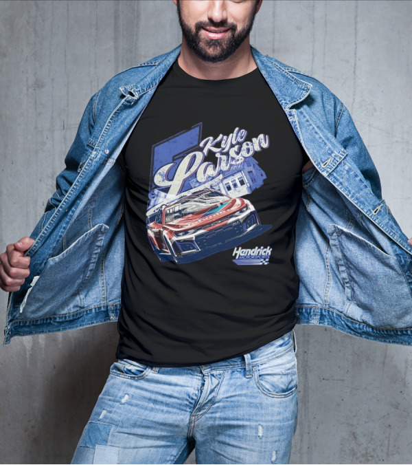 Kyle Larson Hendrick Motorsports Valvoline Racing Car T-Shirt