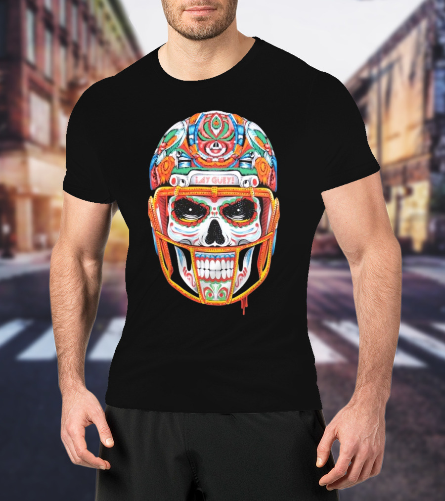 Primera De 10 ¡Ay Güey! Colorful Skull Football Helmet T-Shirt