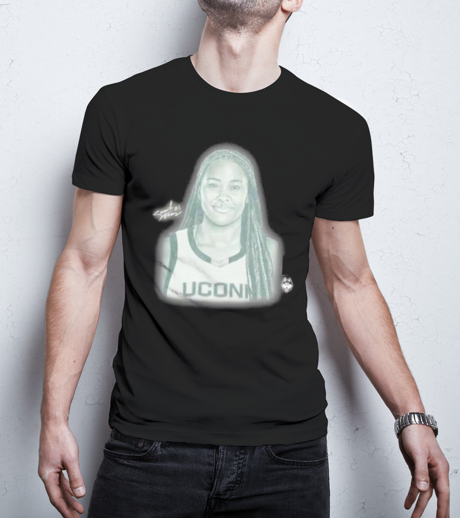Sarah Strong UConn Huskies Signature Pencil Drawing T-Shirt