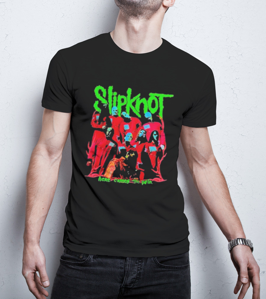 Slipknot Here Comes The Pain Text With Red Figures And Green Logo T-Shirt