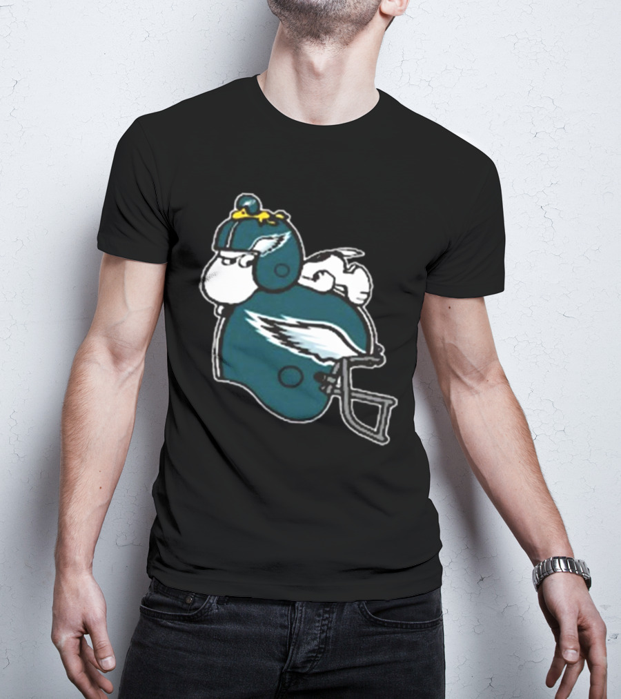 Snoopy Woodstock Relaxing Philadelphia Eagles Football Helmet T-Shirt