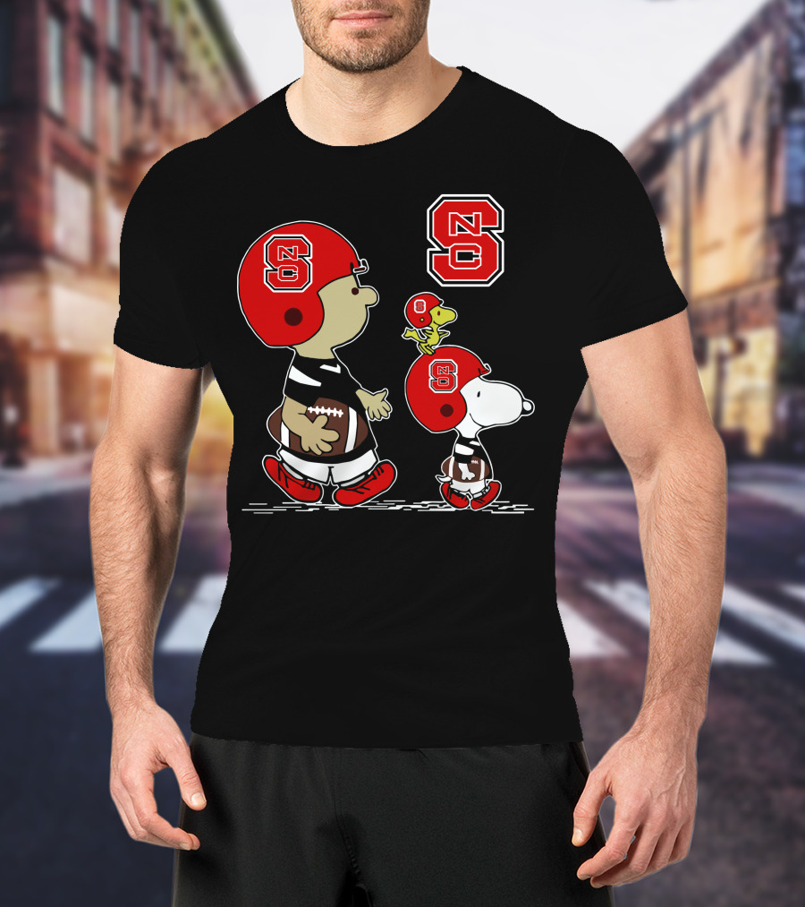 NC State Wolfpack Snoopy Football Helmet Peanuts Characters T-Shirt