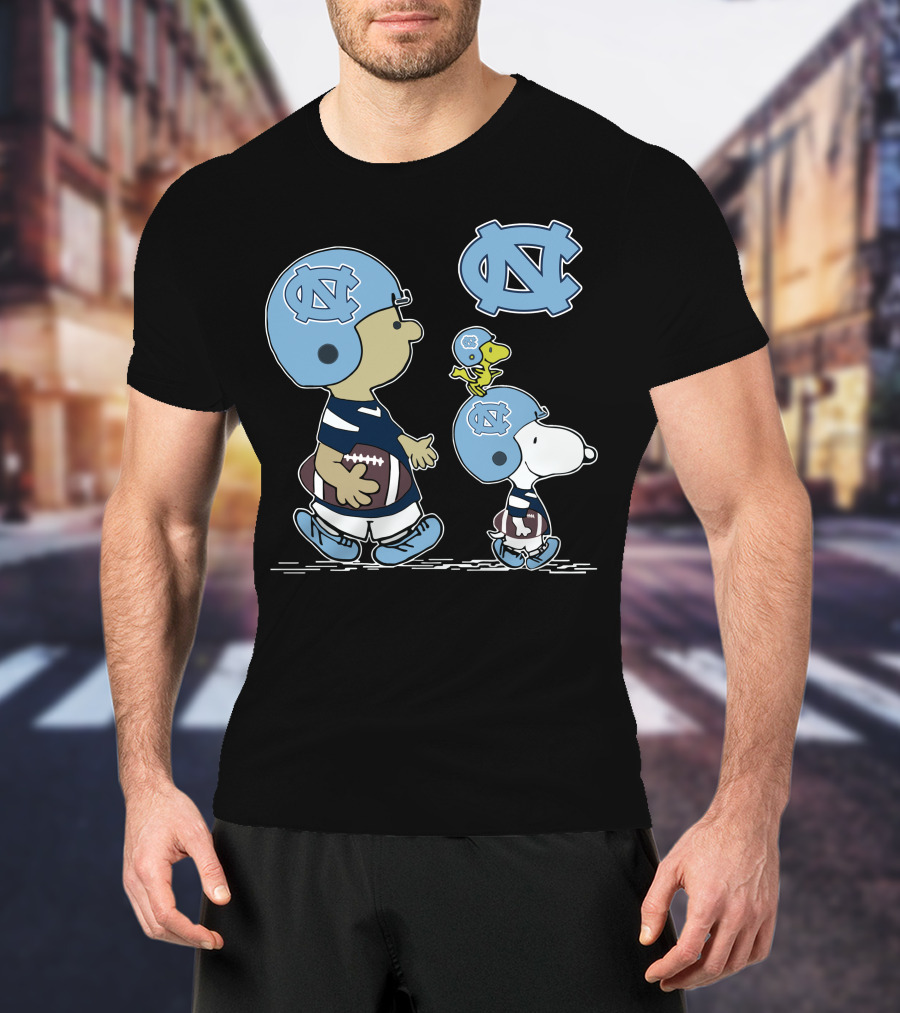 North Carolina Tar Heels Snoopy And Woodstock Football Helmets T-Shirt
