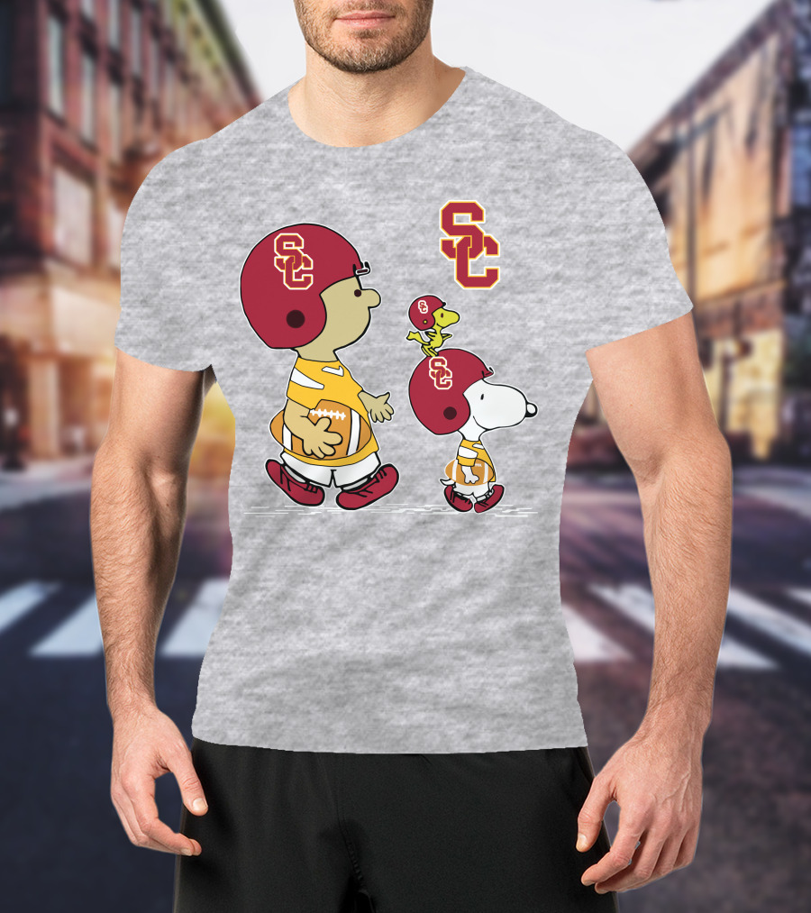 USC Trojans Snoopy Charlie Brown Woodstock Football Helmets T-Shirt