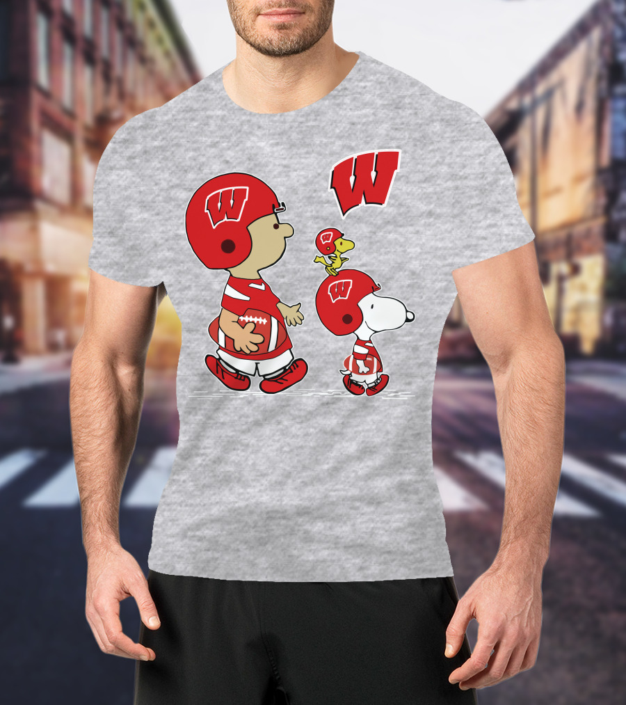 Wisconsin Badgers Snoopy Football Helmet Peanuts Characters Walking Together T-Shirt