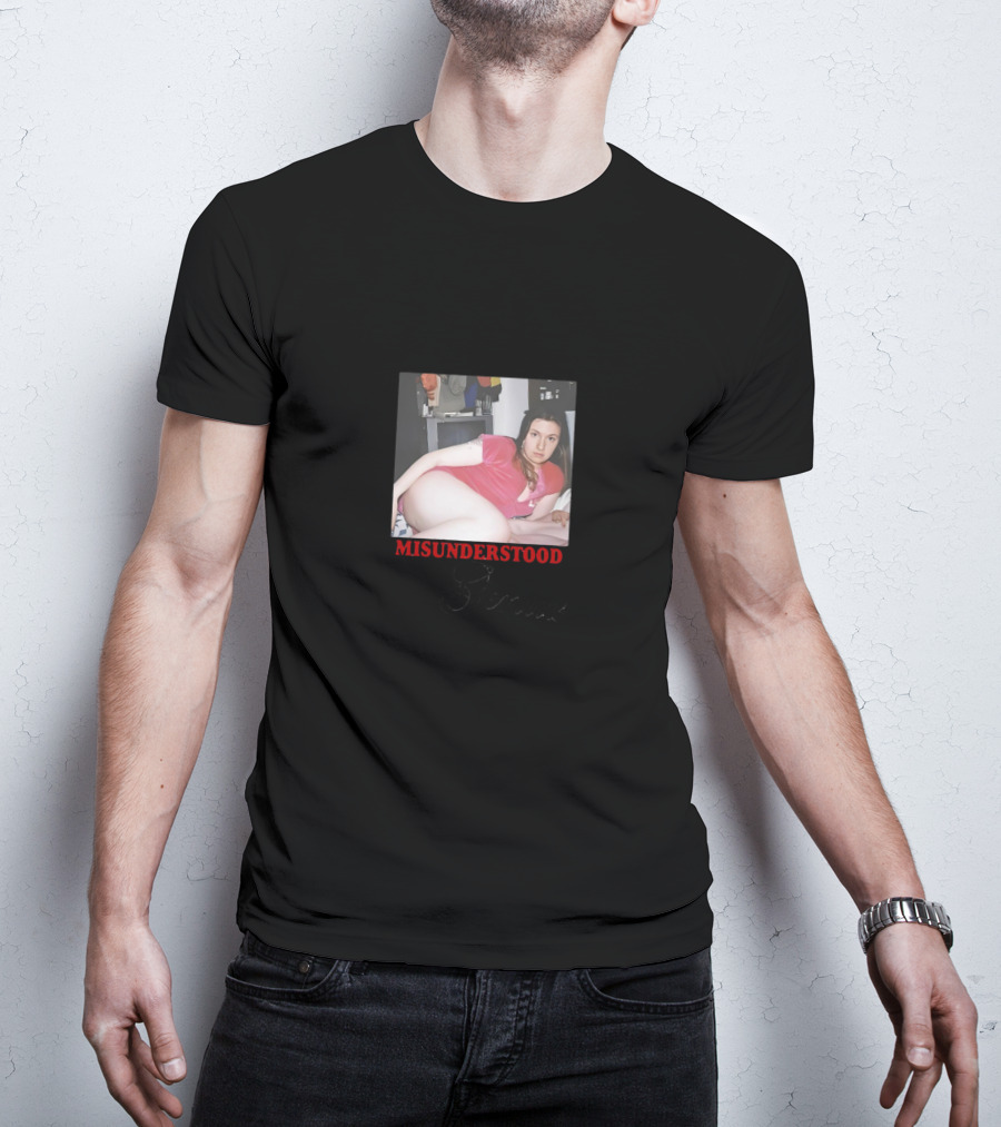 MISUNDERSTOOD Genius - Woman In Pink Room T-Shirt