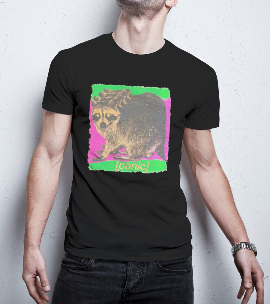 Raccoon [panic] Colorful Retro T-Shirt