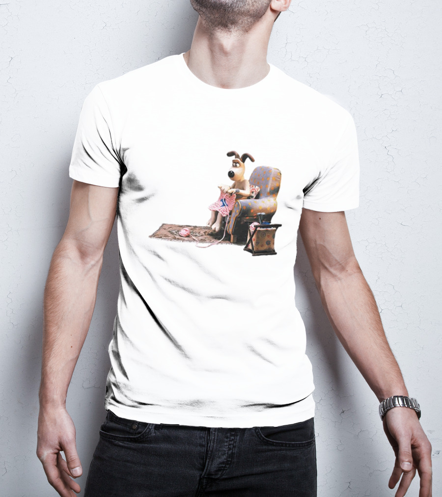 Wallace And Gromit Gromit Knitting In Armchair With Yarn Basket T-Shirt
