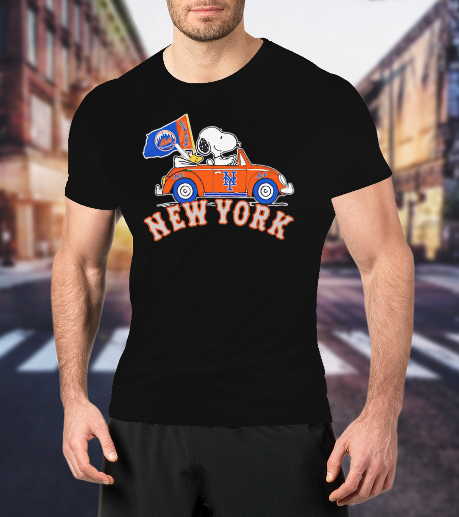 Snoopy Woodstock Driving New York Mets Car Flag T-Shirt