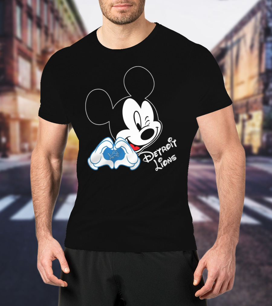 Mickey Detroit Lions Love Heart Gesture T-Shirt
