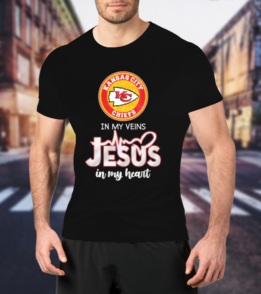 Kansas City Chiefs In My Veins Jesus In My Heart Football Faithful T-Shirt
