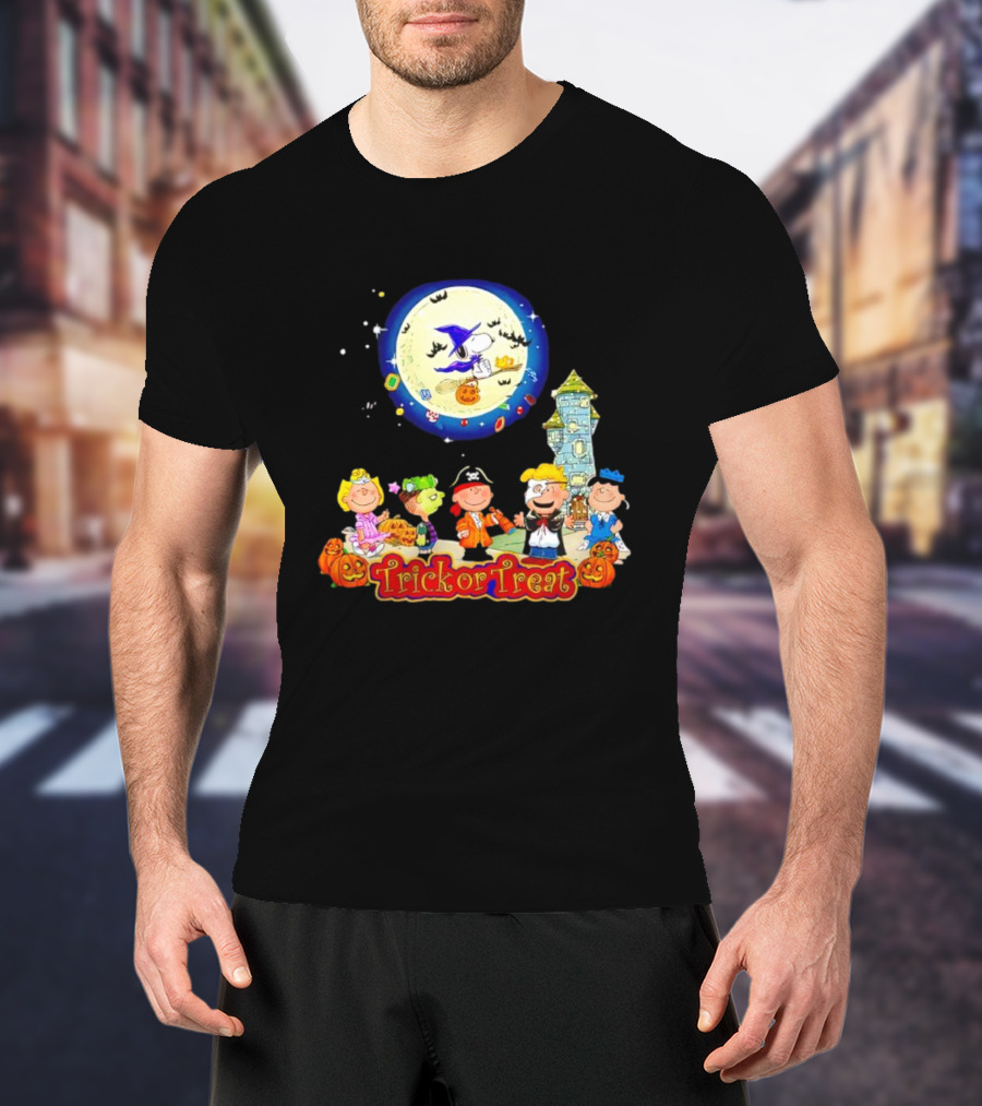 Peanuts Trick Or Treat Halloween Snoopy And Friends Moon Costumes T-Shirt