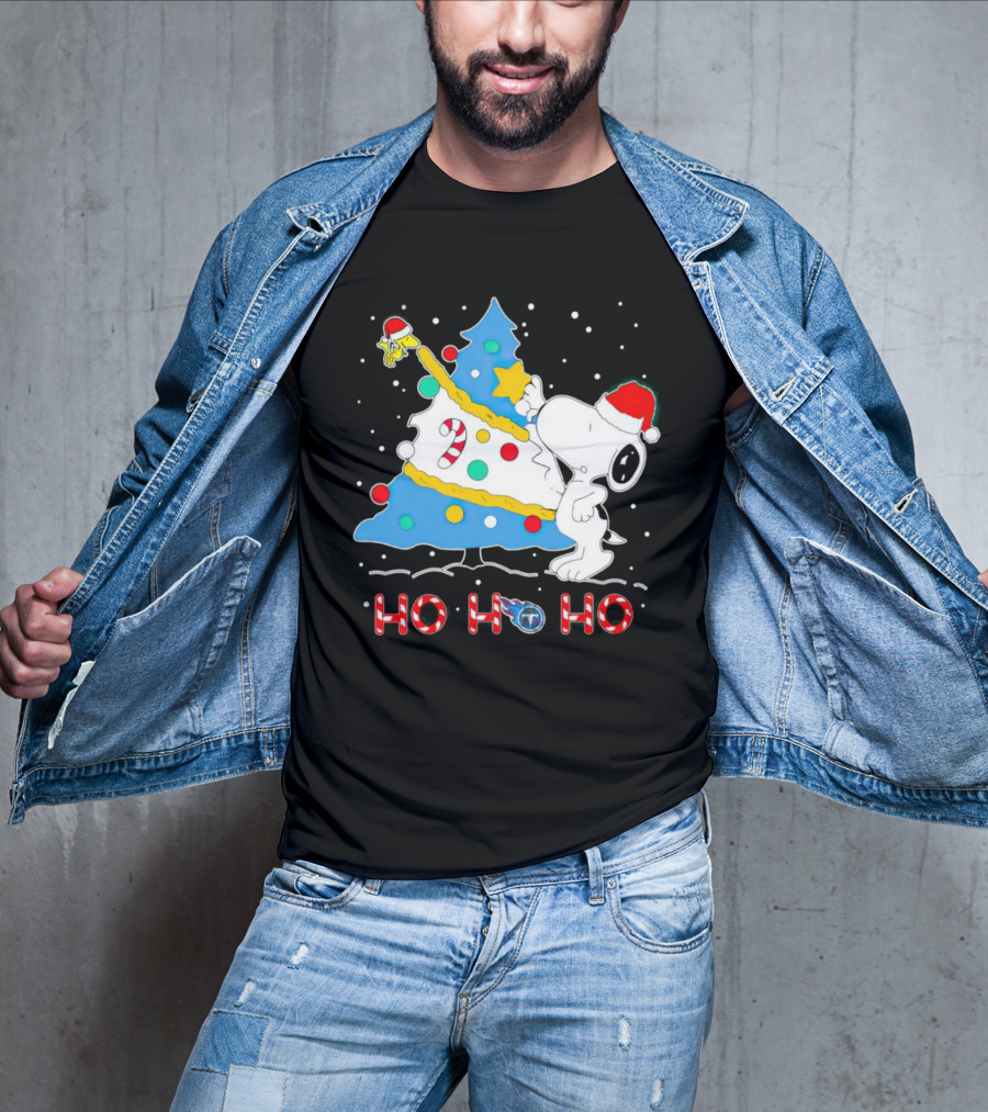 Snoopy And Woodstock Decorating Christmas Tree Tennessee Titans Ho Ho Ho T-Shirt