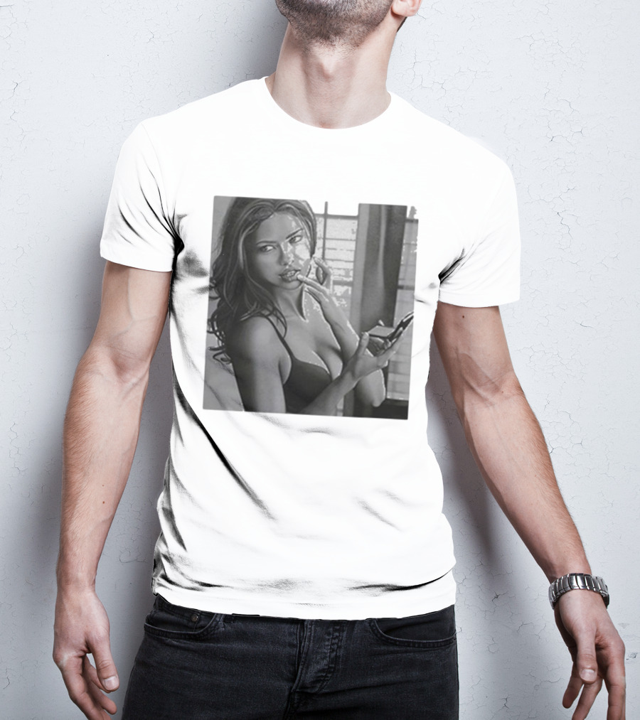 Adriana Lima Fall Black And White Glamour T-Shirt