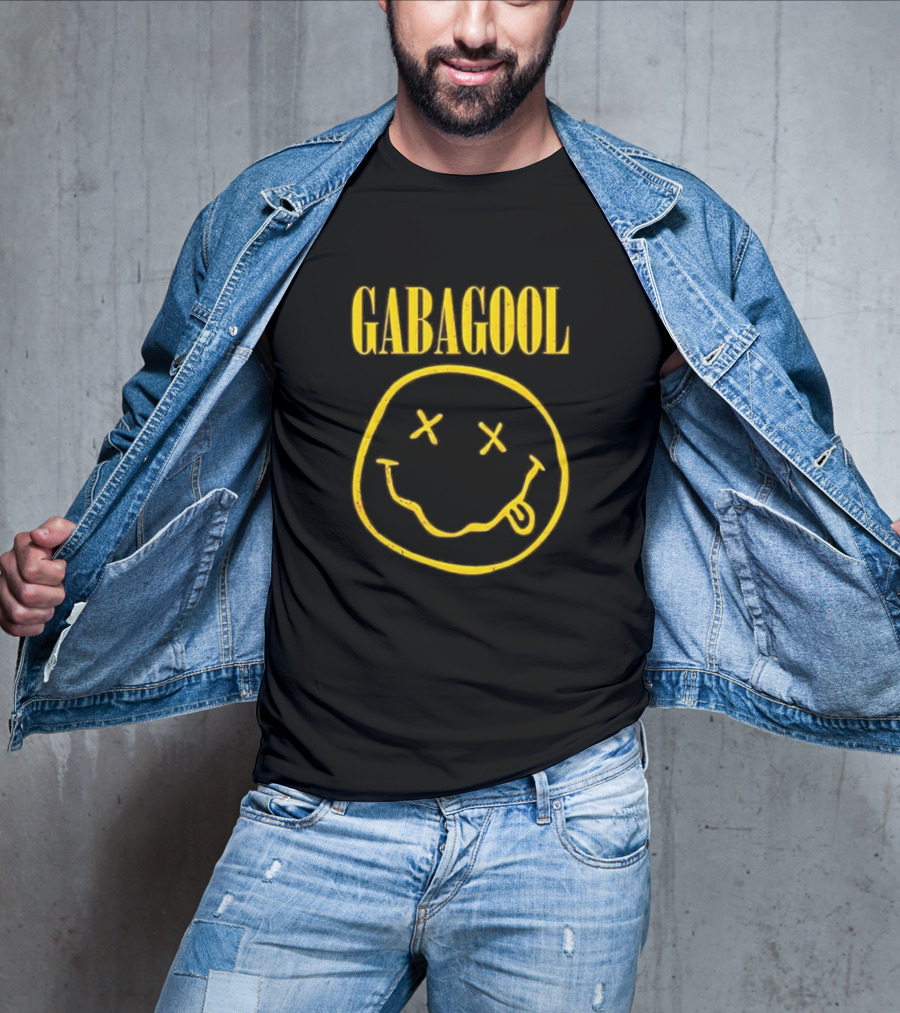 GABAGOOL Smiley Face With Tongue Out And X Eyes T-Shirt