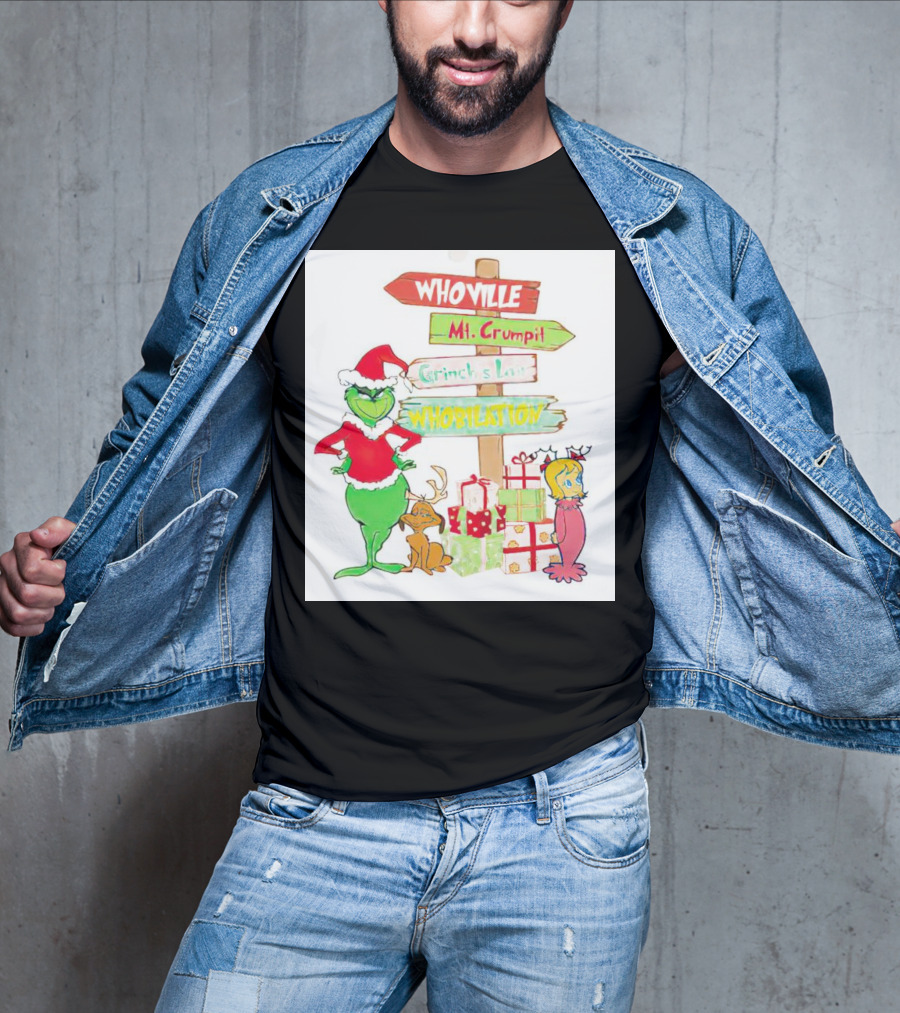Whoville Mt. Crumpit Grinch’s Lair Whobilation Christmas Scene With Grinch And Max T-Shirt