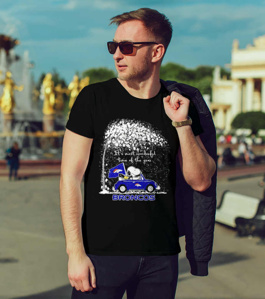 Snoopy And Woodstock Broncos It’s Most Wonderful Time Of The Year Winter Scene T-Shirt