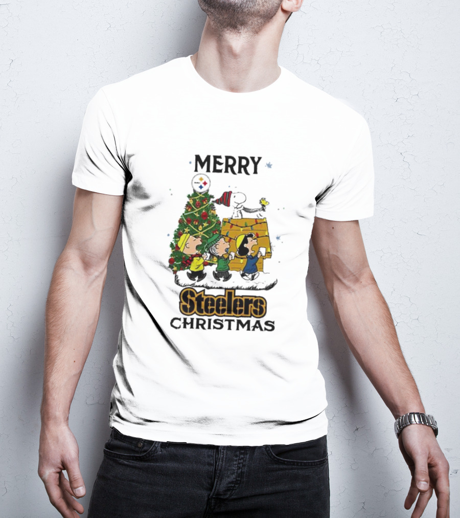 Merry Christmas Pittsburgh Steelers Peanuts Characters T-Shirt