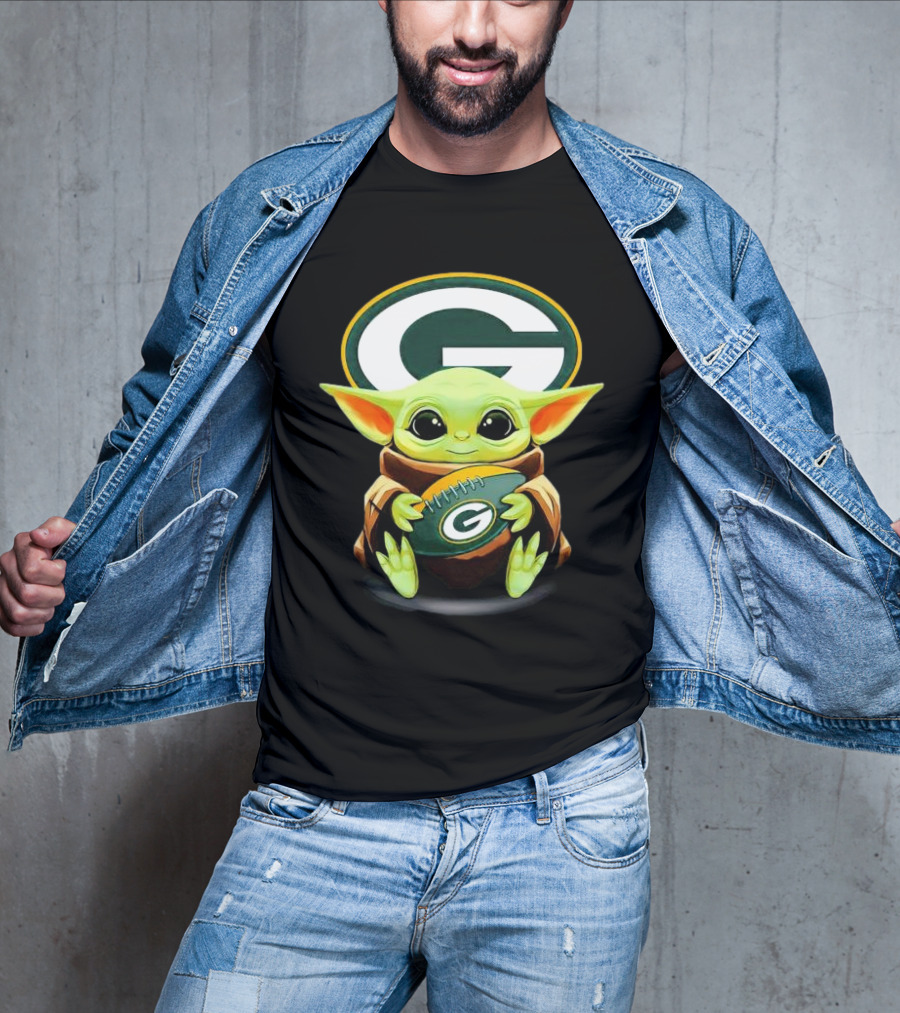 Baby Yoda Green Bay Packers Football Hug T-Shirt