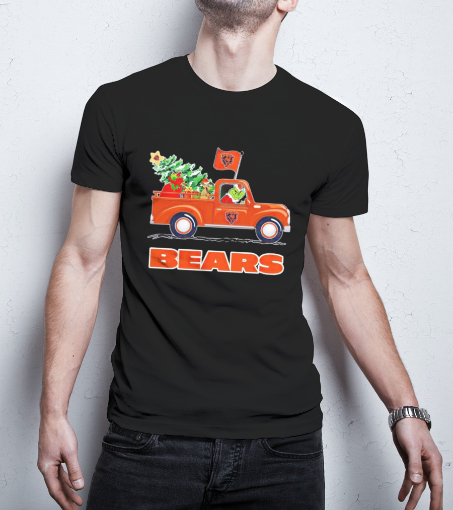 Grinch Driving Christmas Truck With Chicago Bears T-Shirt