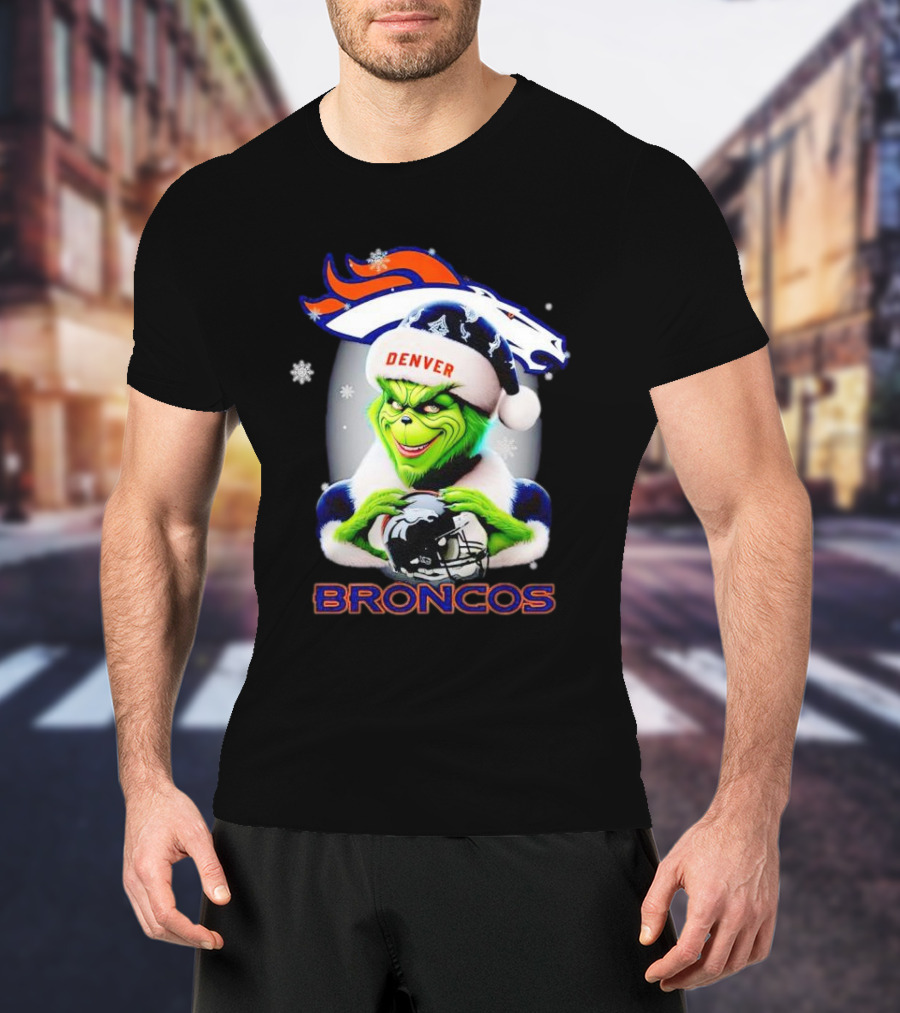 Denver Broncos Christmas Grinch Holding Football Helmet T-Shirt