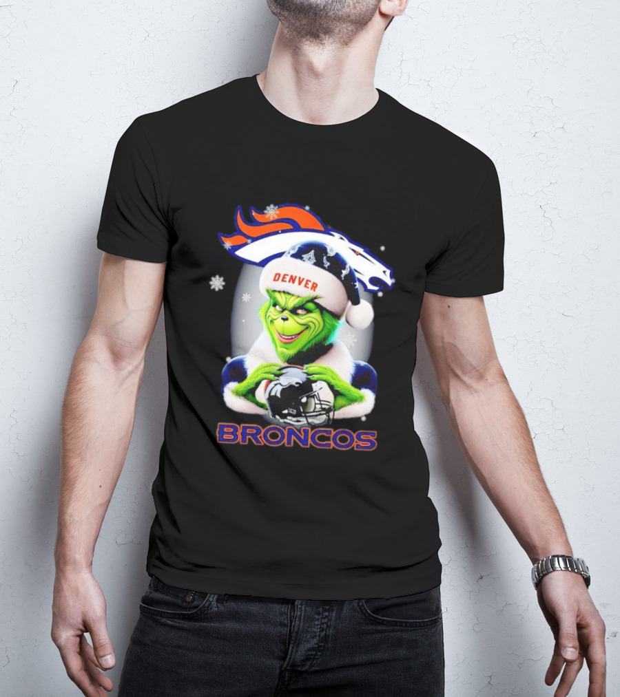 Denver Broncos Christmas Grinch Holding Football Helmet T-Shirt