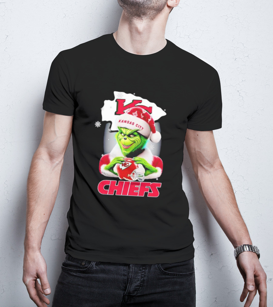 Kansas City Chiefs Christmas Grinch In Santa Hat Holding Football T-Shirt
