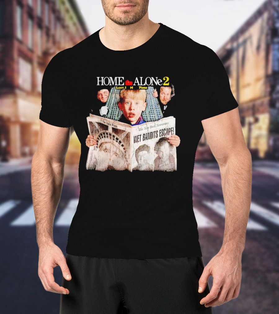 HOME ALONE 2 LOST IN NEW YORK WET BANDITS ESCAPE NEW YORK NEWSPAPER T-Shirt