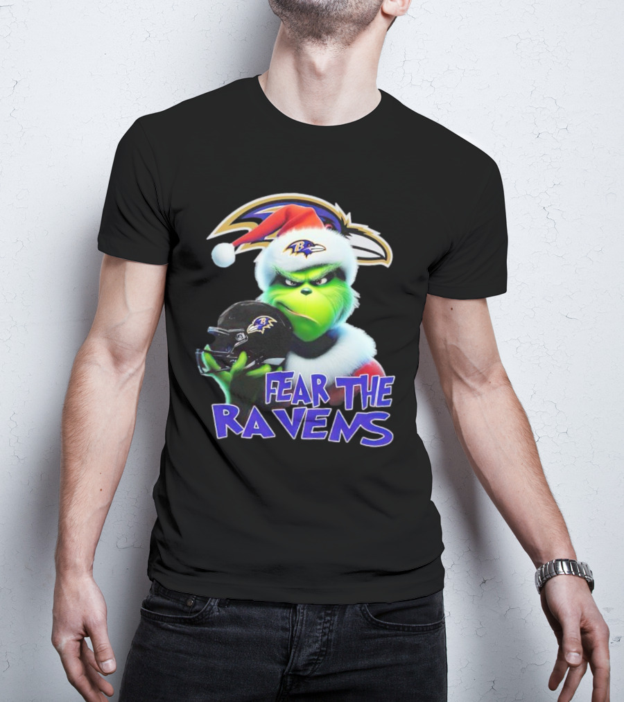 Grinch Wearing Santa Hat Holding Baltimore Ravens Helmet Fear The Ravens T-Shirt