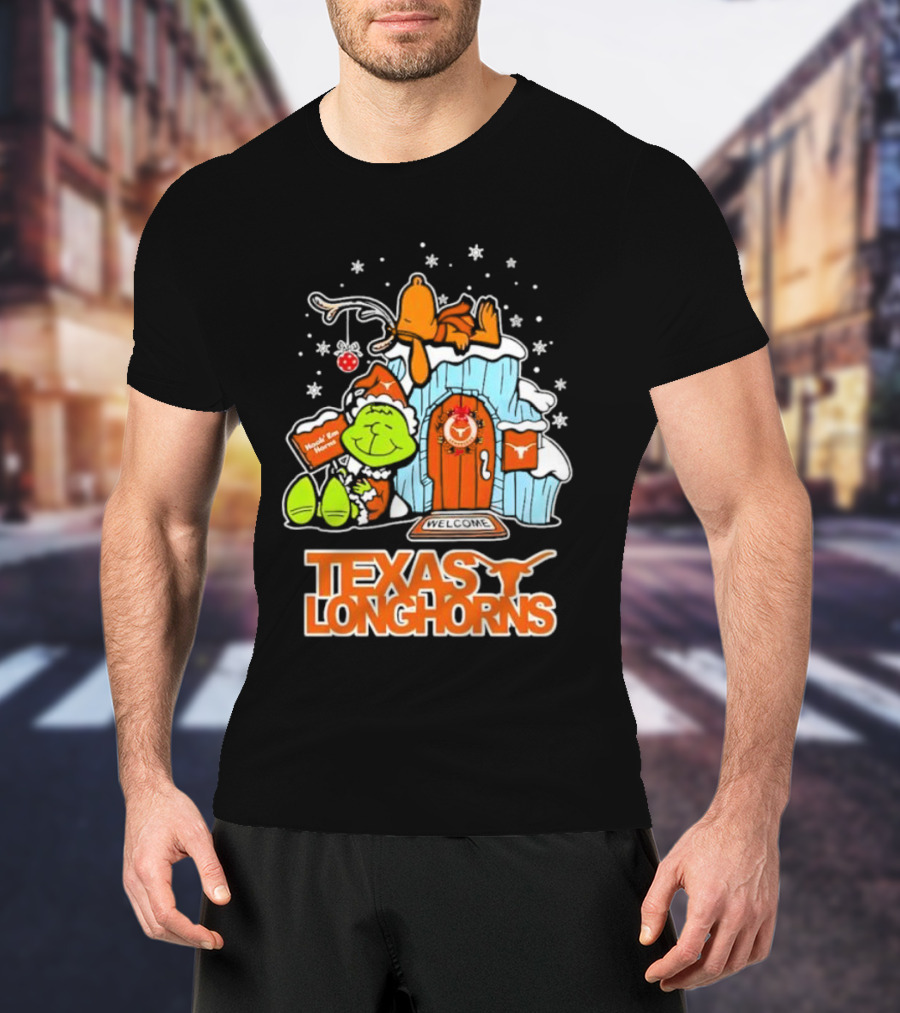 Peanuts Texas Longhorns Grinch Snoopy Merry Xmas Welcome T-Shirt