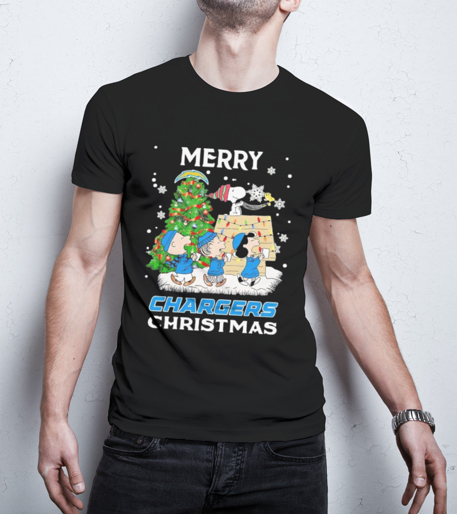 Merry Chargers Christmas Peanuts Characters T-Shirt