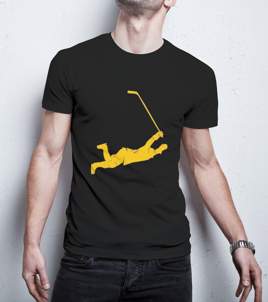 Bobby Orr Flying Hockey T-Shirt