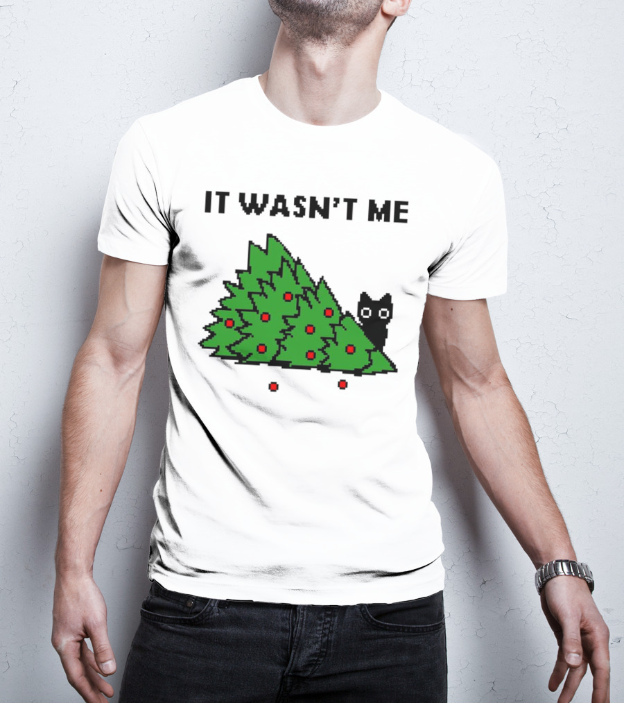 Cat Hiding Behind Christmas Tree It Wasn't Me T-Shirt
