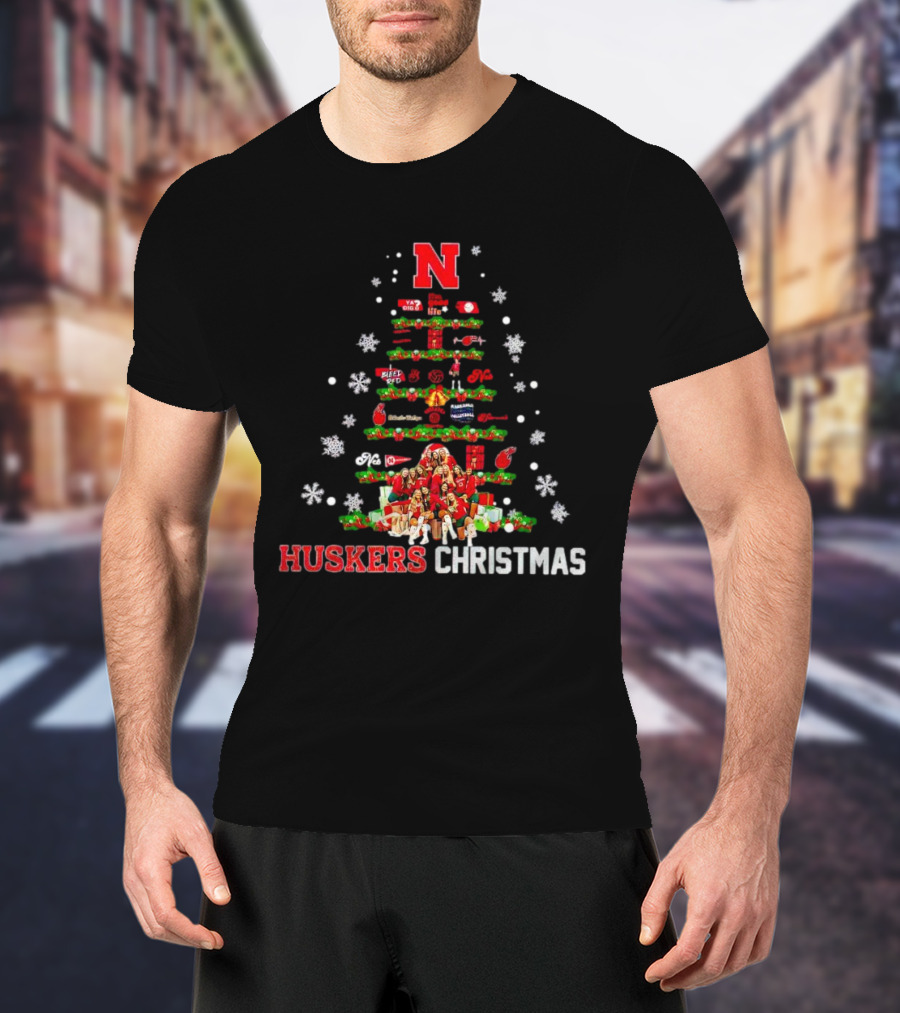 Huskers Christmas Tree With Nebraska Cornhuskers Logo And Holiday Decorations T-Shirt